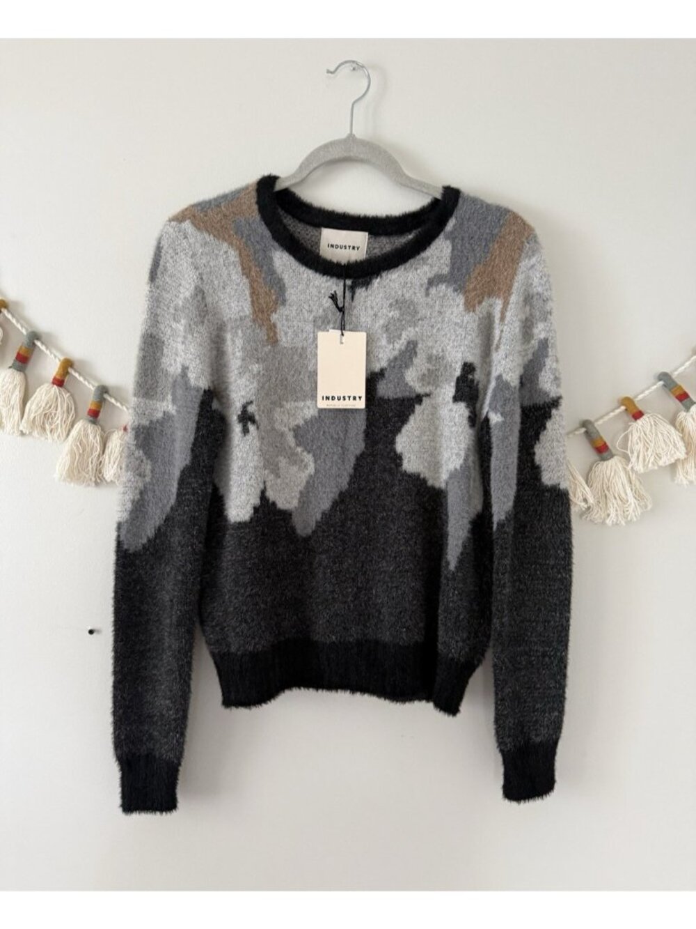 Industry Floral Crewneck Fuzzy Knit Pullover Sweater Cottage Cozy Floral NWT  L